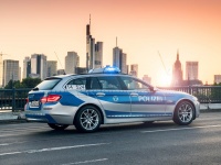 覆面パトカーの特徴やナンバーの見分け方を徹底解説！クラウン・マークXはじめ高速道路で覆パトの可能性がある車種リストはこれ！