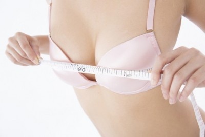 意外とバレてる!?　●％の男性は服の上からでも女性のバストサイズがわかると判明