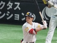 栗原陵矢