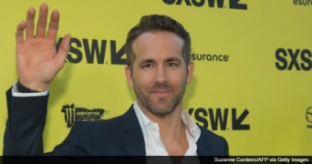 デッドプール、続編のティーザー動画でボブ・ロスに扮する!?【映像】