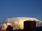 爆発か？　ロシア上空で不吉な形の雲が出現！　地元住民も不安…
