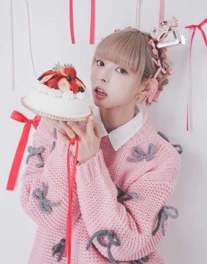 Instagram:最上もが(@mogatanpe)より