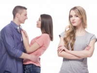 日本は“不倫”に厳しい？　世界の「不倫許容度」とその「処罰」とは?