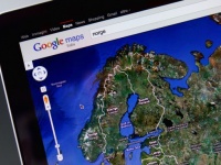 グーグルマップ開発秘話：グーグルマップの「航空写真」はもう少しで「鳥モード」と呼ばれるところだった