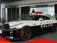 東北道でのスピード超過は注意？！栃木県警がR35GT-Rのパトカーを導入！歴代のスポーツカーベースのパトカーも特集！