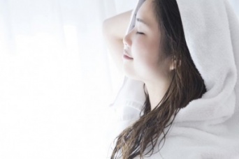 朝シャンはNG？　ヘアライターが教える、「美髪をつくるヘアケアの方法」