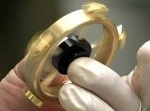 日本が本気でハンドスピナーを作ったら◯◯分も回り続ける化け物ができた