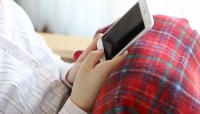 「スマホ見せて」恋人に言われたら見せる？ 見せない？ 大学生の6割は……