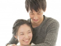 男性の諸君、お願いします！　女子が男性にされたい、魔法の癒しテクニック4選
