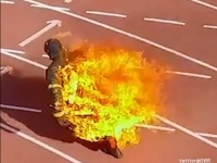 全身を炎に包まれながら100mを走った消防士、ギネス世界記録を更新