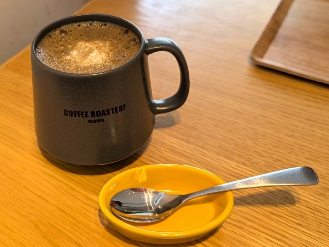 自家焙煎の香りに癒されて。横浜・元町中華街の『COFFEE ROASTERY MEGURO』で過ごす穏やかなカフェ時間