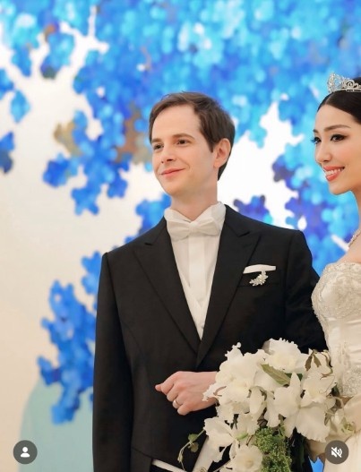 Instagram:アンミカ(@ahnmikaofficial)より