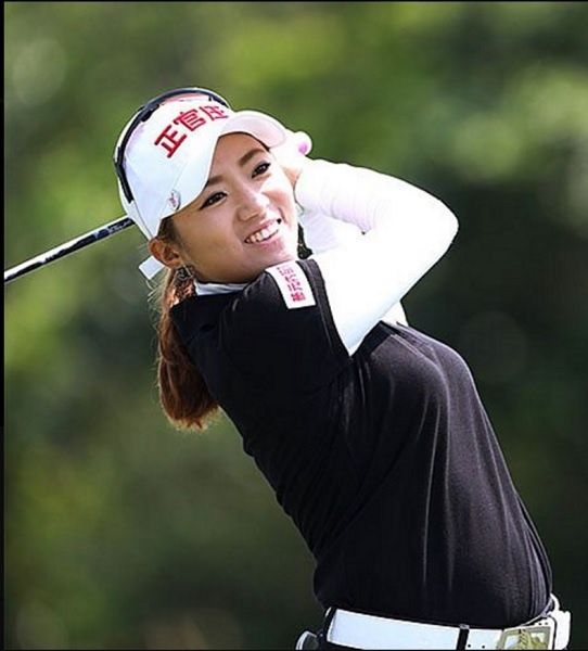 なぜ日本のオジサンたちは韓国人女子プロゴルファーのイ ボミが大好きなのか プチ鹿島コラム 1ページ目 デイリーニュースオンライン