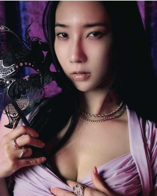 Instagram:ファーストサマーウイカ(@f_s_uika)より