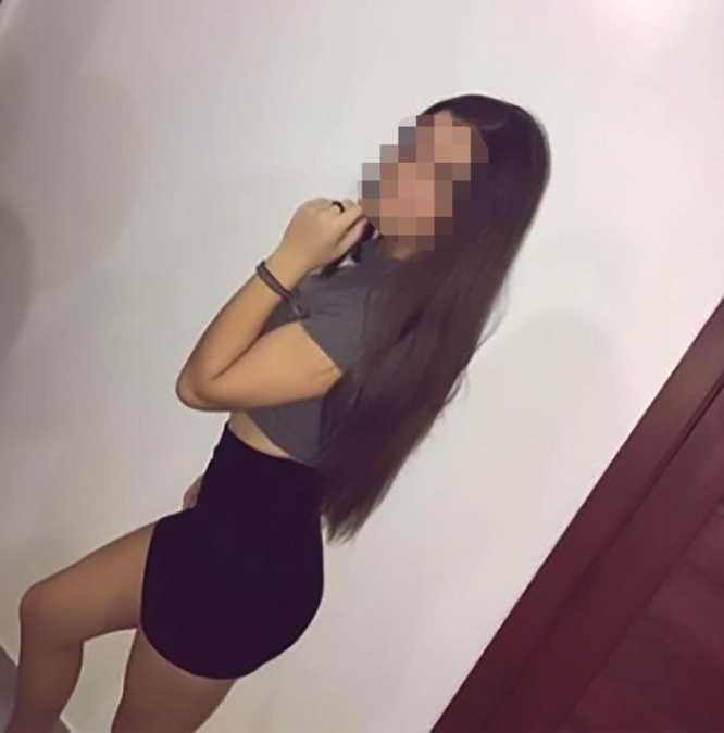16歳の女性 Victoria Muller