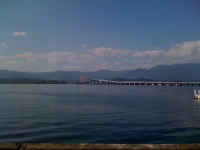 琵琶湖大橋（淳平 筈井さん撮影、flickrより）