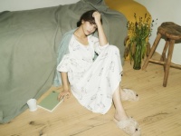 猫好き必見！　滝沢カレンも着こなすかわいすぎる猫アイテム新登場