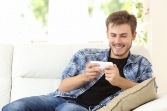 「働かない旦那」の心理と対処法～離婚をすべきタイミングとは？～