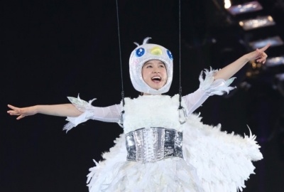土屋太鳳がTGCの空を飛ぶ！　間宮祥太朗ら『トリガール！』メンバーと爽快ランウェイ