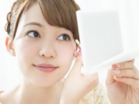 外国人風メイクも簡単！　目がでかくなるアイメイク術3選