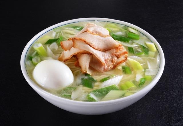 バラそば（写真は半熟味玉子トッピング＋120円）