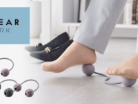 仕事中もこっそりリフレッシュ。デスク下で使えるツボ押しボール発売