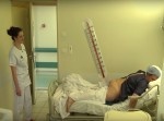 爆笑必至！　イタズラの奇才・レミ、病院ネタで過激にやらかす