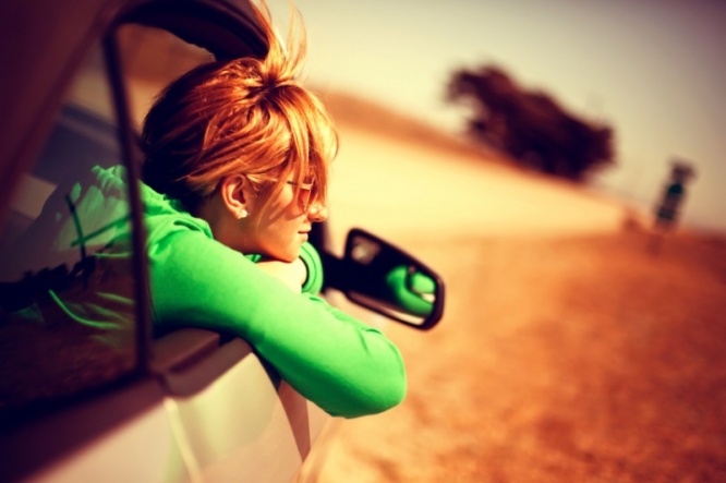 iStock_000022095002_Small