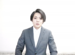 YouTuberワタナベマホト“女性の顔を踏みつける”傷害事件！「人として終わり」