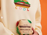 こう寒くっちゃよう？バーガーキングがハンバーガー保温用パーカーを販売するも、即完売