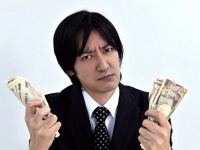 あなたの月収は年齢×1万円？年収は年齢×15万円？