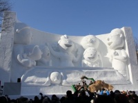 在りし日のサザエさん一家の雪像（J-CASTニュース編集部撮影）