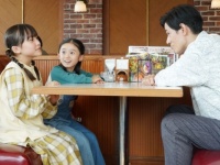 『海のはじまり』FODオリジナルスピンオフドラマ『親子は道半ば』配信開始