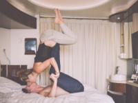 「攻めるキス」or「受け身キス」男子を興奮させるのは、どっち？