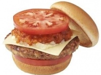 デラックスモスチーズバーガー　ダブルトマト（プレスリリースより）