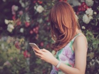 地味に凹む……。LINEの既読スルーと未読スルー、好きな男性にされてよりショックなのは？