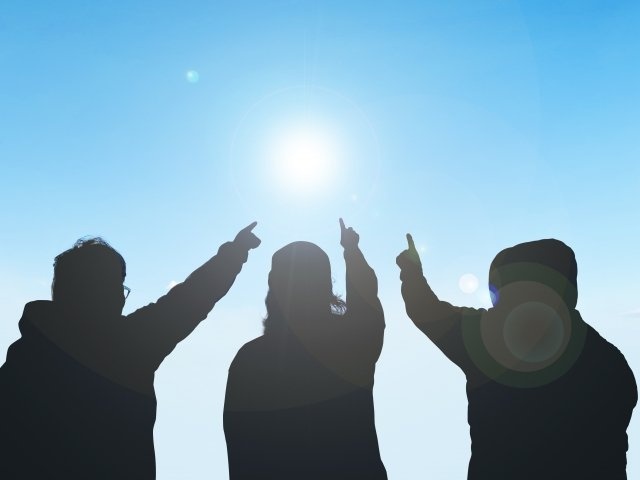 疲れ切ってもう歩けない...すると目の前に3人の男性が　「大変だったでしょう」これだけでは終わらなかった（埼玉県・40代女性）