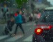 「大雨の中、ベビーカーを押して歩いていた私。信号待ちの車から『赤ちゃん濡らさないで』と中年女性が...」