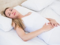 できることなら、代わってあげたい……。彼女が生理痛で苦しんでるときに彼が思うこと6つ！