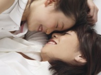 7割が●●を支持！　「母親と友だちのような女子」VS「自立している女子」、結婚するなら？