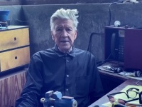 デヴィッド・リンチが淡々と今日のお天気を伝えるYoutubeチャンネルが開設されていた件