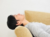 1人にしてくれよ！　男性が「彼女がジャマ」と思っているとき10