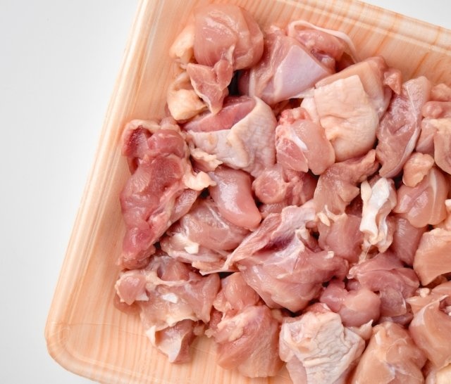 カットされた肉も手抜き...?(画像はイメージ)