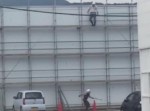 足場作りで想像を超える職人芸が！　熟練の経験が成せる“ある技”に驚愕！