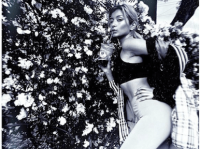 インスタグラム：ローラ（@rolaofficial）より