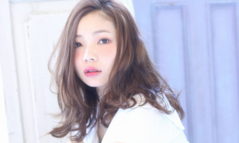 【冬から春まで】セミウエットなラフウェーブ『ボヘミアンウェーブ』が今、可愛い♡