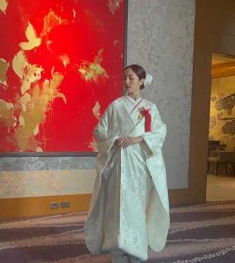 Instagram:堀田茜(@akanehotta)より