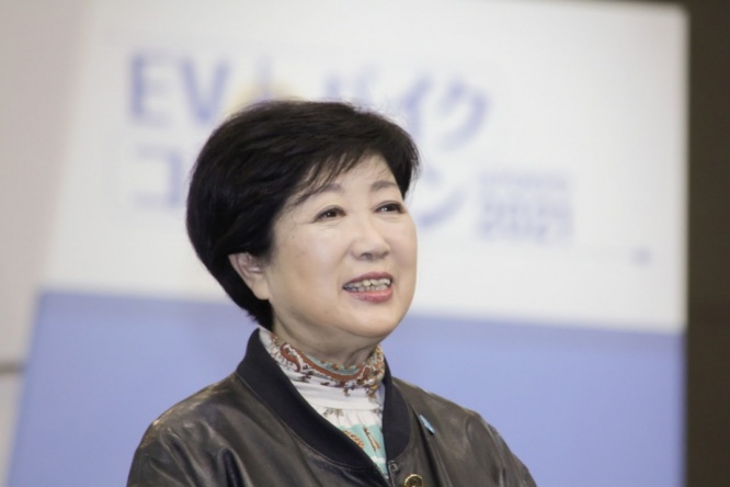 小池百合子都知事