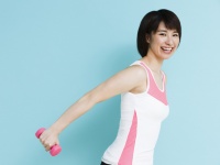 ​女優・賀来千香子深夜のダンベル体操は6倍老化すると判明。知らなきゃ良かった