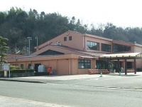 赤村役場（Muyoさん撮影、Wikimedia Commonsより）